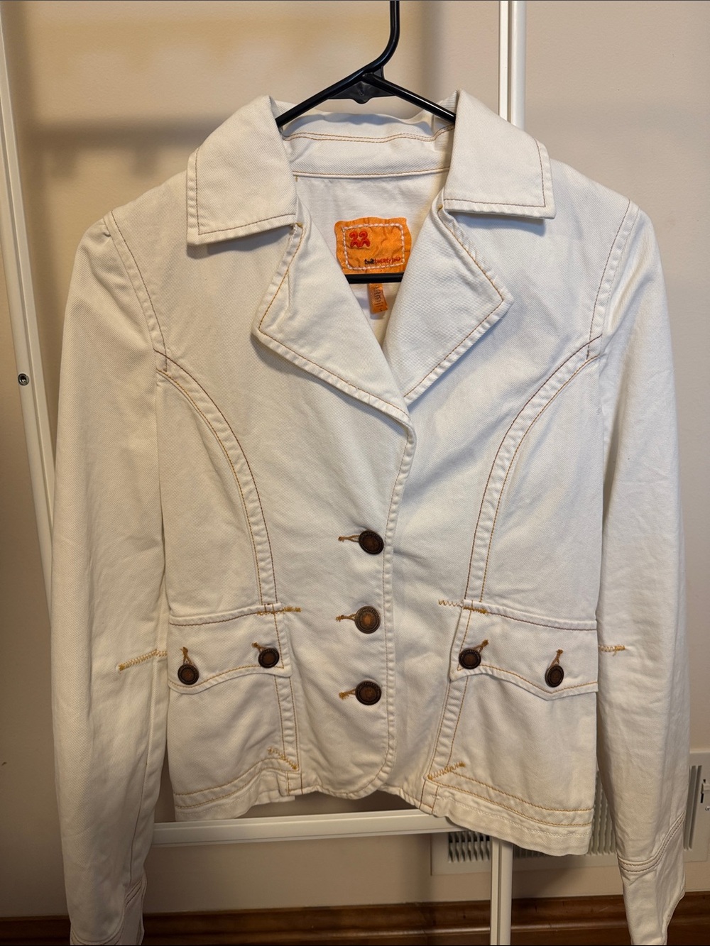 Twill 22 cotton cream color Jean jacket - size small